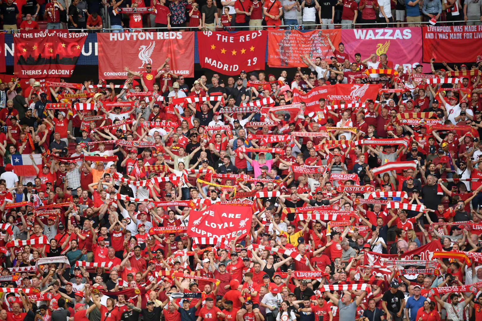 吉拉西多特生涯欧冠已打入15球，队史仅次于罗伊斯和莱万