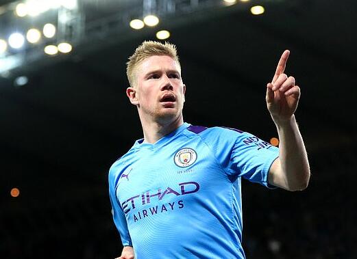 WTT总决赛：首个单打8强诞生！男乒名将一轮游，林昀儒4-2开门红