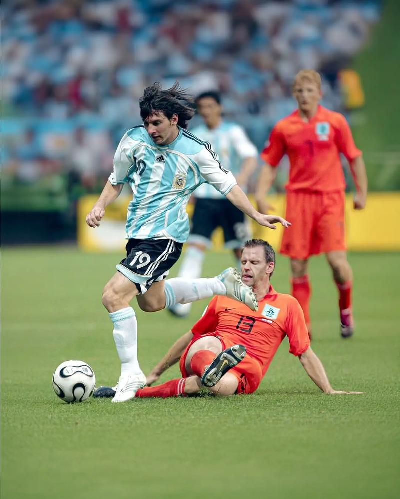 斯潘塞爆发，勇士捡到宝了！NBA真不缺机会，杨瀚森太幸运了