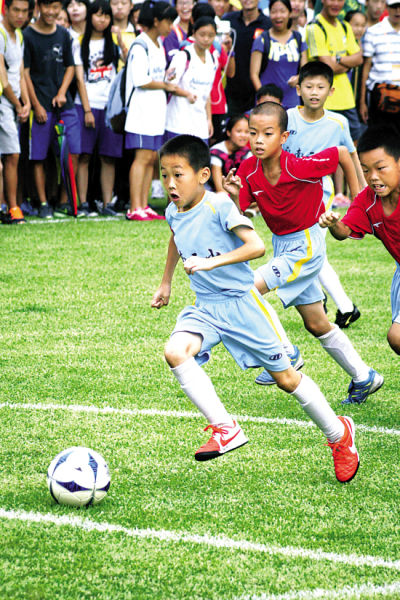 球迷：这队就是来收人头的