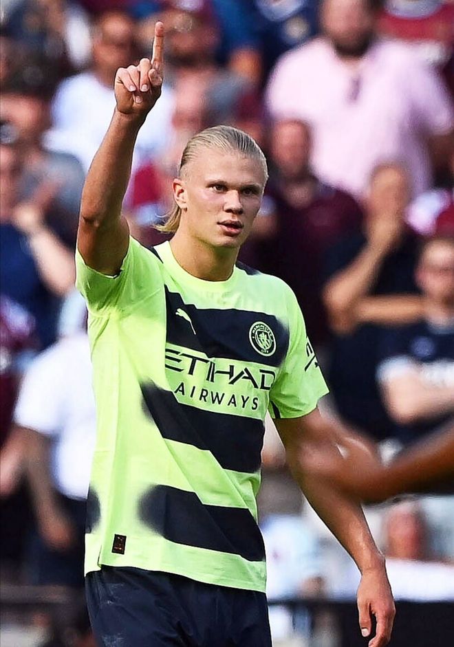 林良铭庆祝足协杯夺冠：冠军终归北京，国安是冠军！