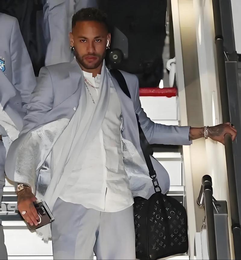 津媒：如果阿代米伤势恢复情况良好，他有望参加赛季收官战